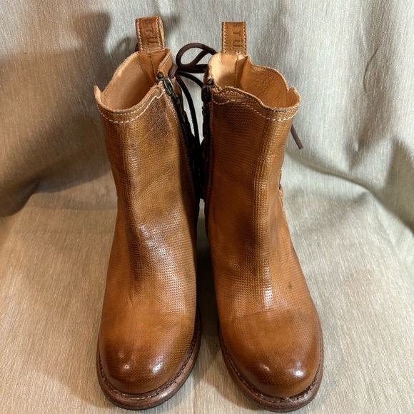 BED STU Sz 6.5 Blaire Stacked Heel Zipper Lace Up Back Ankle Booties Tan Rustic - Picture 3 of 14